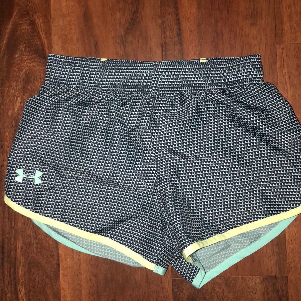 youth small under armour athletic shorts